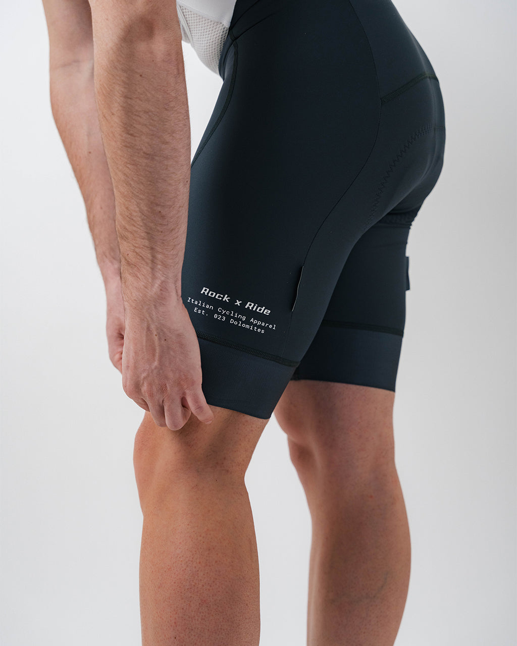 m pace bibs