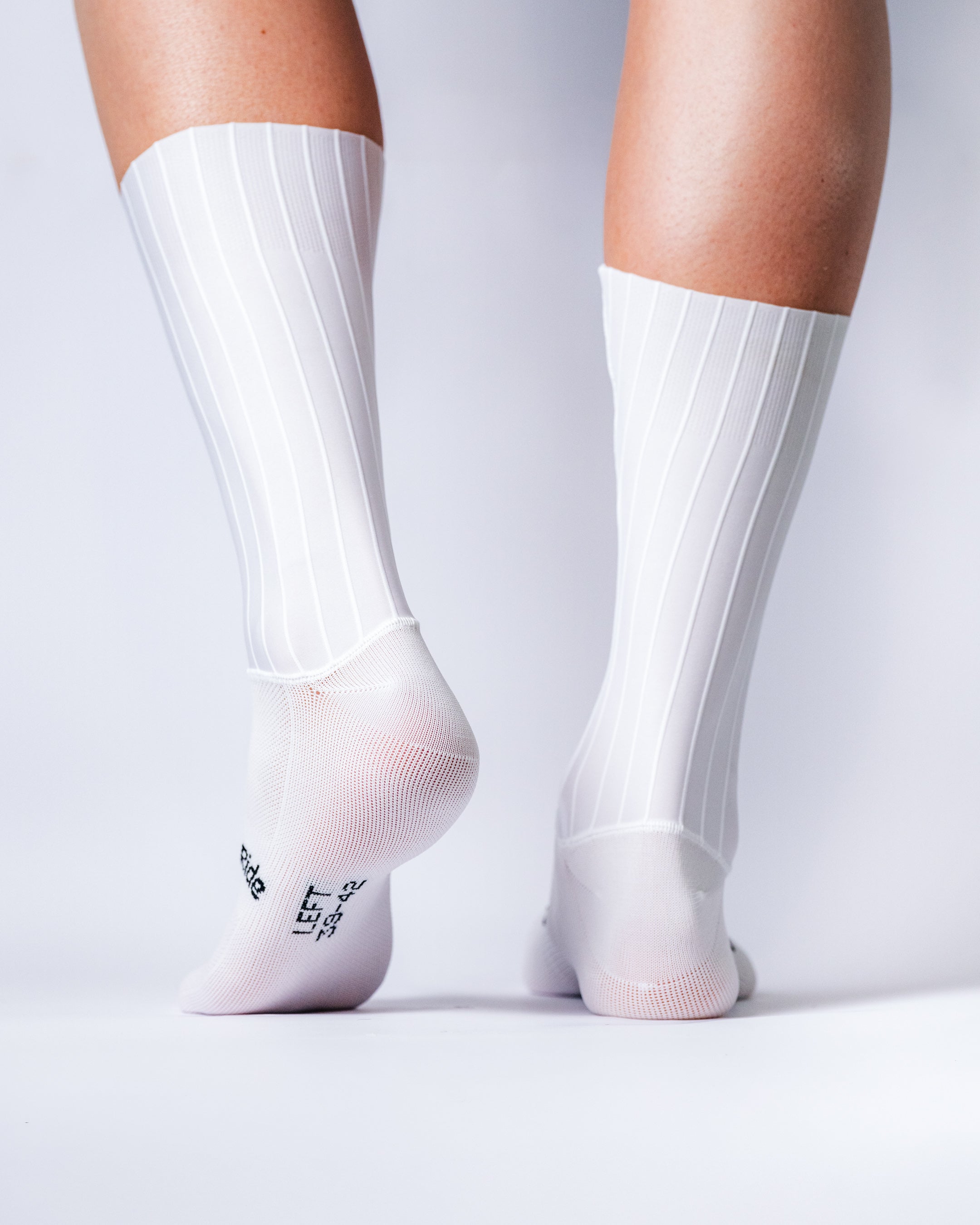 uni aero socks
