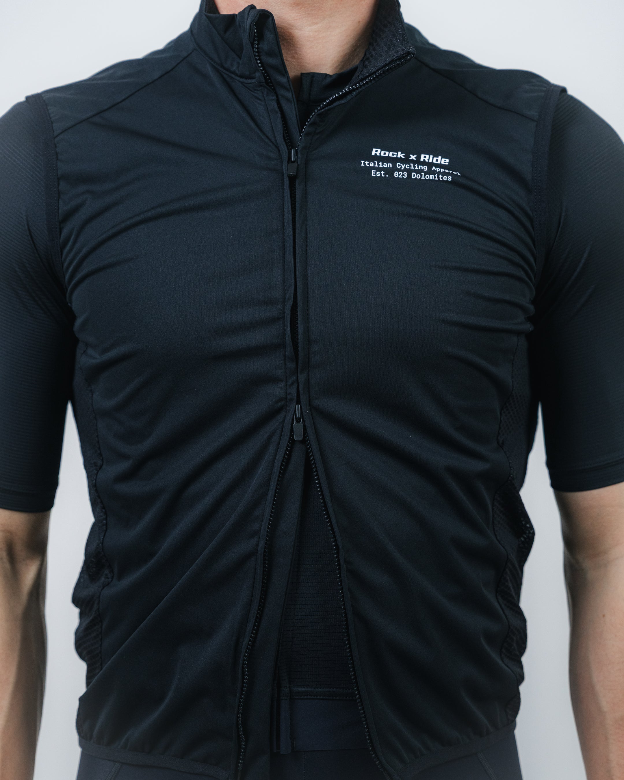 m xplore wind vest